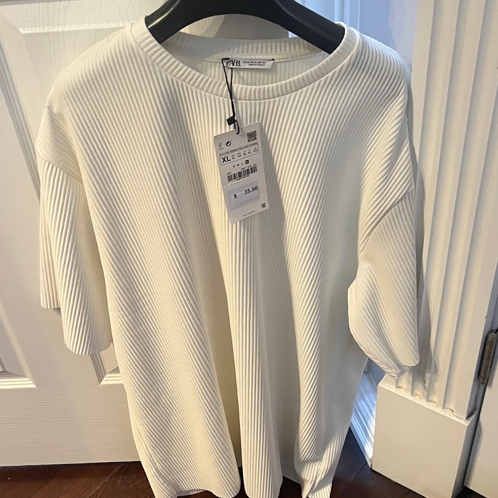 Zara Off-White Ribbed Knit Top